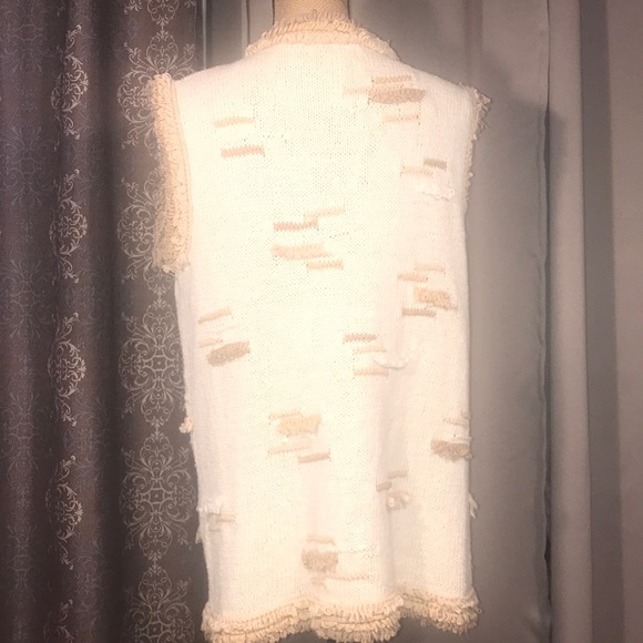 The icing pointelle stitch Sweater Vest - Picture 4 of 7